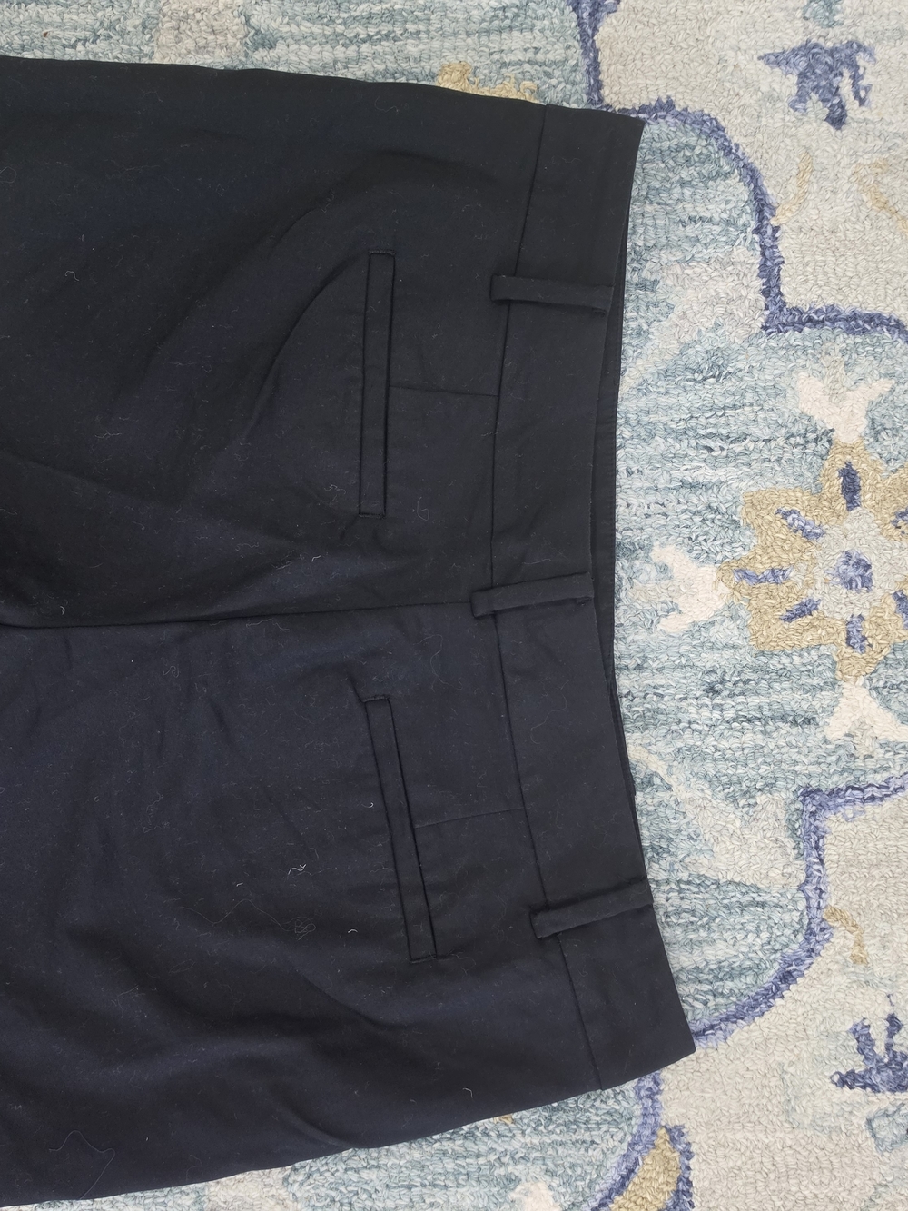 Ann Taylor size 12 Black Tailored Shorts - Picture 4 of 4